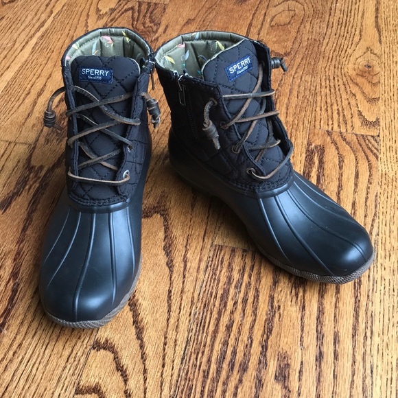 sperry saltwater duck boots black
